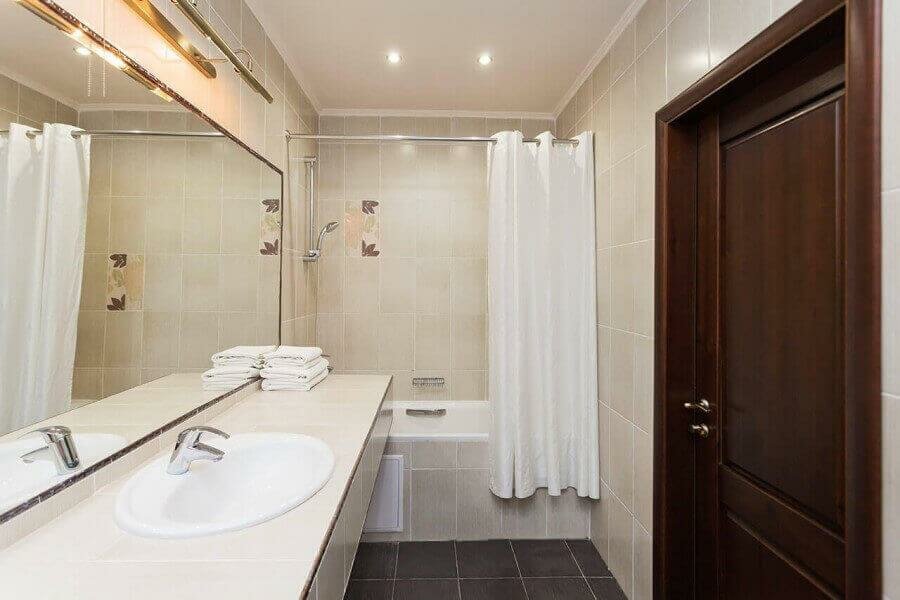 Гостиница Дельмонт Сукко