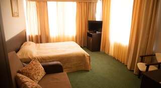 Гостиница Дельмонт Сукко Стандартный двухместный номер с 1 кроватью или 2 отдельными кроватями-7