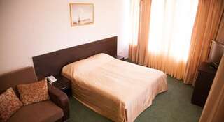 Гостиница Дельмонт Сукко Стандартный двухместный номер с 1 кроватью или 2 отдельными кроватями-6